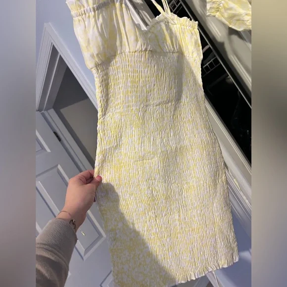 NWT yellow floral dress!! - Picture 3 of 7